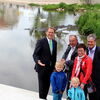 Oberbürgermeister Richard Arnold, Georg und Helga Eichele mit den Enkeln Hannes und Leni, Karl-Eugen Ebertshäuser