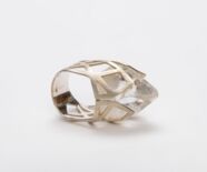 Cristina Scheuermann, Ring "Principessa", Silber 935, Apophyllit. Foto: Frank Kleinbach
