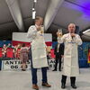 Zu sehen ist der geglückte Fassanstich beim Bierfest in Antibes 2024