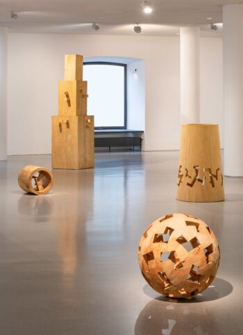 Ausstellungsansicht „Joseph Stephan Wurmer. Raum lichten – Holz im Spannungsfeld von Konstruktion und Dynamik“. © Museum im Prediger, Foto: Frank Kleinbach, Stuttgart