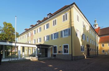 Außenansicht Debler-Palais (heute Finanzamt)