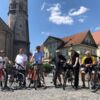 Zu sehen sind Teilnehmende des Auftakts zum diesjährigen Stadtradeln