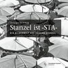 Zu sehen ist ein Stanzel-Bild von Sonnenschirmen
