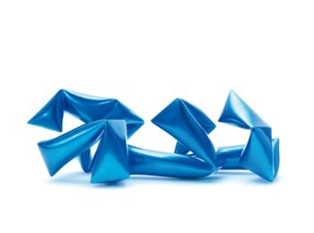 Willi Siber, Bodenobjekt, 2020, Metall, Chromlack, 92 × 35 × 35 cm. © VG Bild-Kunst, Bonn 2023. Foto: Henry M. Linder, Kisslegg.