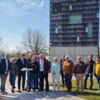 Zu sehen ist der noch geschlossenen Himmelsstürmer im Landschaftspark Wetzgau