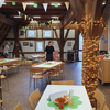 Zu sehen ist die Gmünder Stadtbibliothek vorbereitet für das Pubquiz