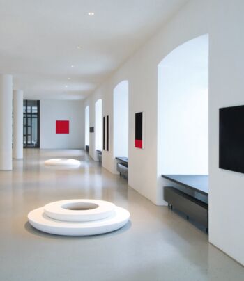 Ausstellungsansicht: Poesie der Stille. Hasso von Henninges (Malerei) – Hans Karl Kandel (Skulptur), Galerie im Prediger 2011. © Künstler, Foto: Joachim Haller.