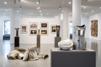 Ausstellungsansicht „Peter Jacobi. Erinnerung wird Form“. Foto: Frank Kleinbach.