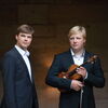 Zu sehen sind die Brüder Eduard und Alexander Sonderegger auf dem Plakat für das Sonderkonzert am Freitag, 29. Dezember im Schwörhaus