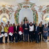 Zu sehen sind die geehrten und verabschiedeten Mitarbeiter der Stadtverwaltung.